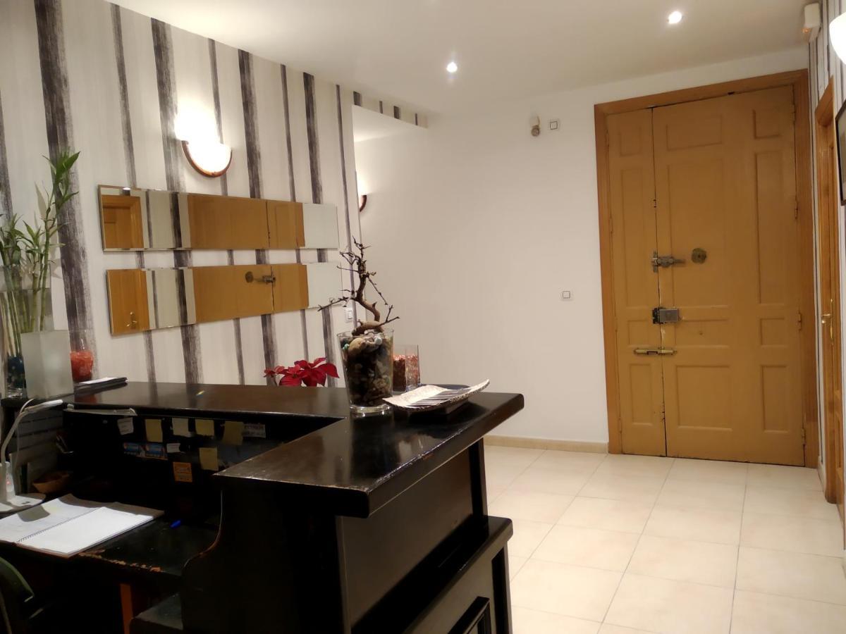 Pension Dominguez 마드리드 외부 사진